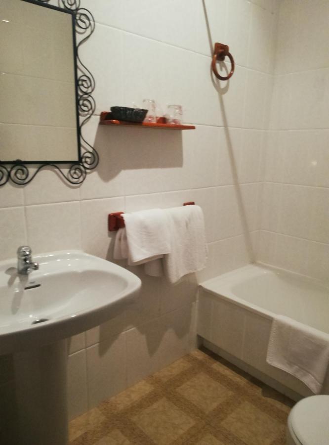 Hotel La Farola Del Mar Poo De Llanes